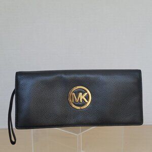 Michael Kors Fulton Logo Black Pebbled Leather Snap Closure Travel Clutch Wallet